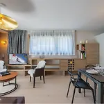 A Rochebrune Avec Piscine, Sauna Et Proximite Centre - Fr-1-569-29 Daire