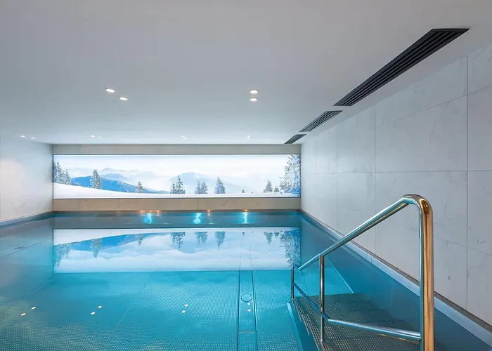 شقة A Rochebrune Avec Piscine, Sauna Et Proximite Centre - Fr-1-569-29